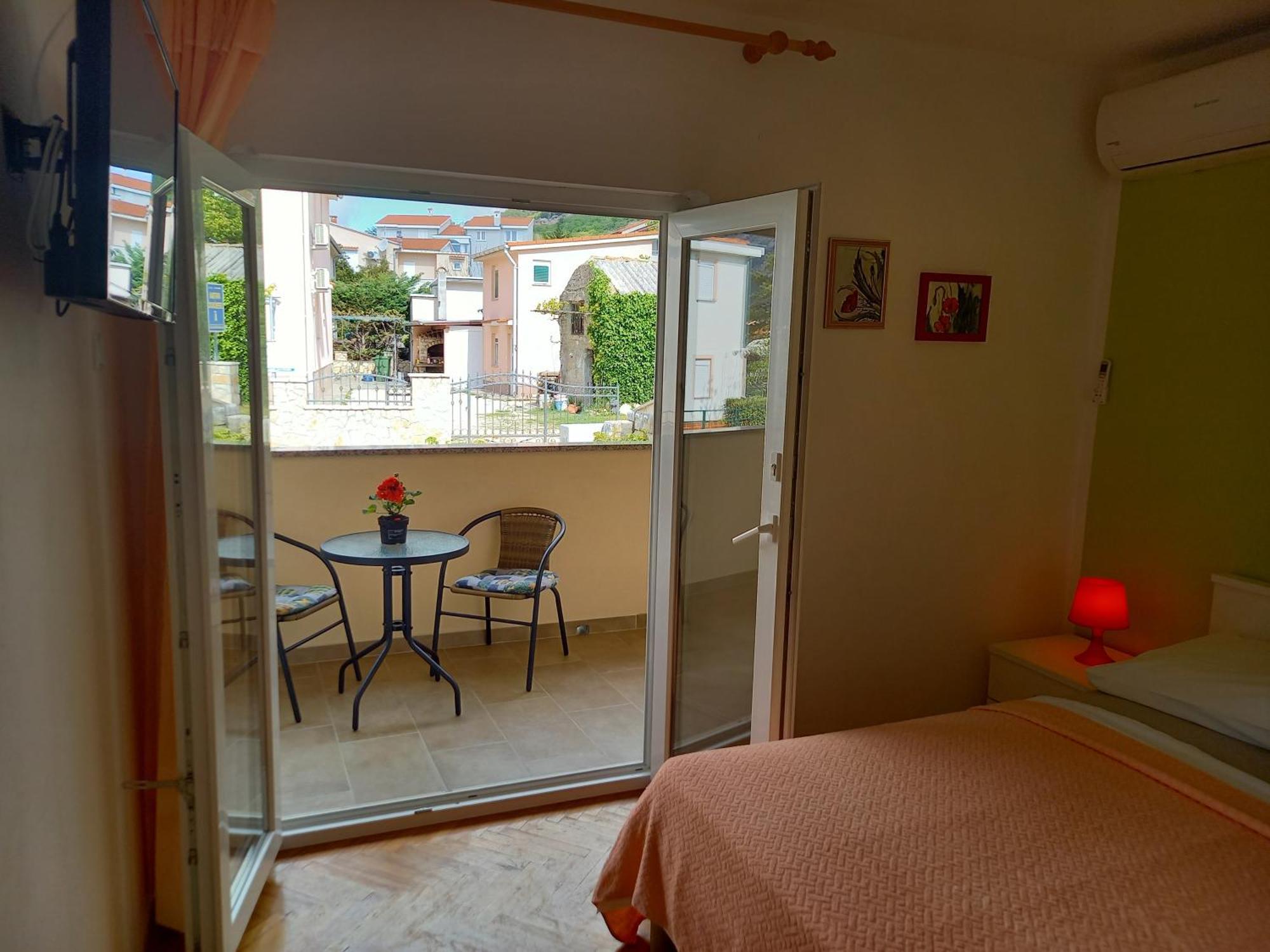 Summer Rooms Baska Esterno foto