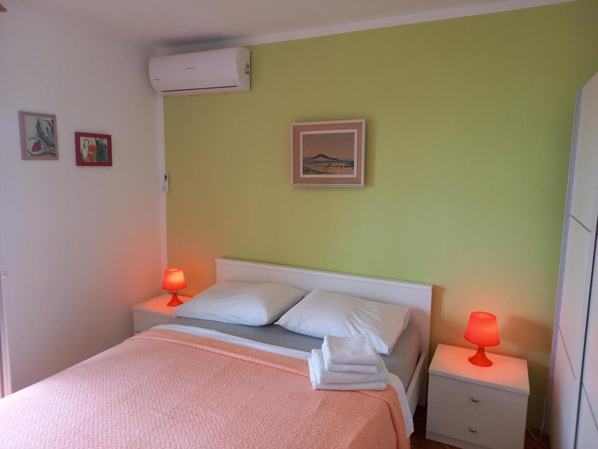 Summer Rooms Baska Esterno foto